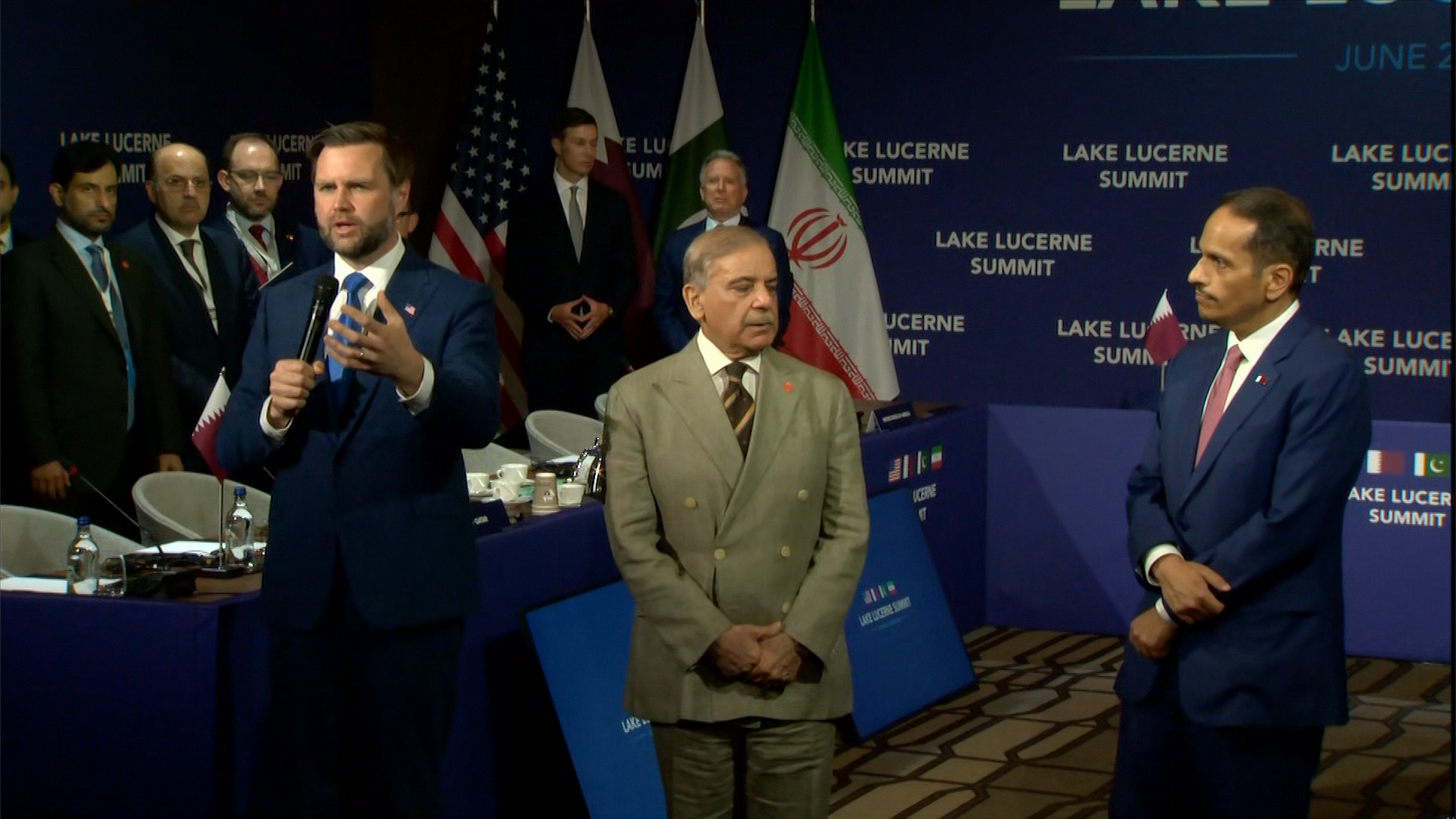 Trump and Vance clash on comments about Iran
