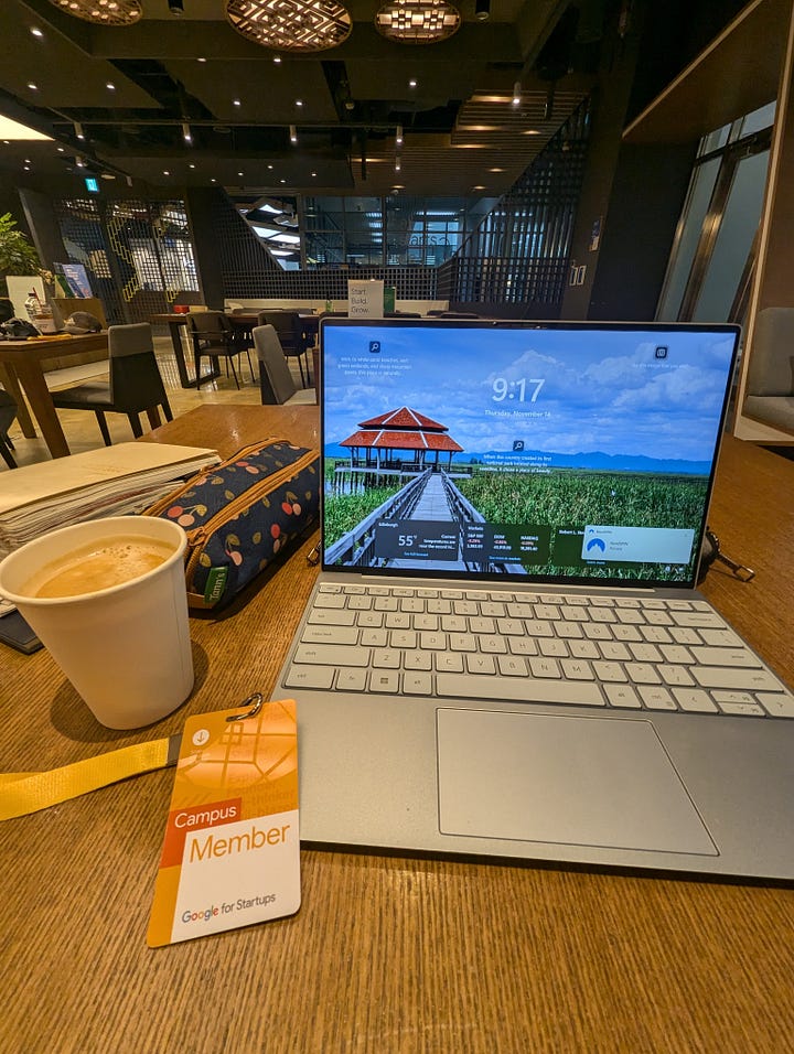 Working at the Google Startup Campus, wandering around stationary stores, and visiting the Mina Perhonen exhibition at the Dongdaemun Design Plaza