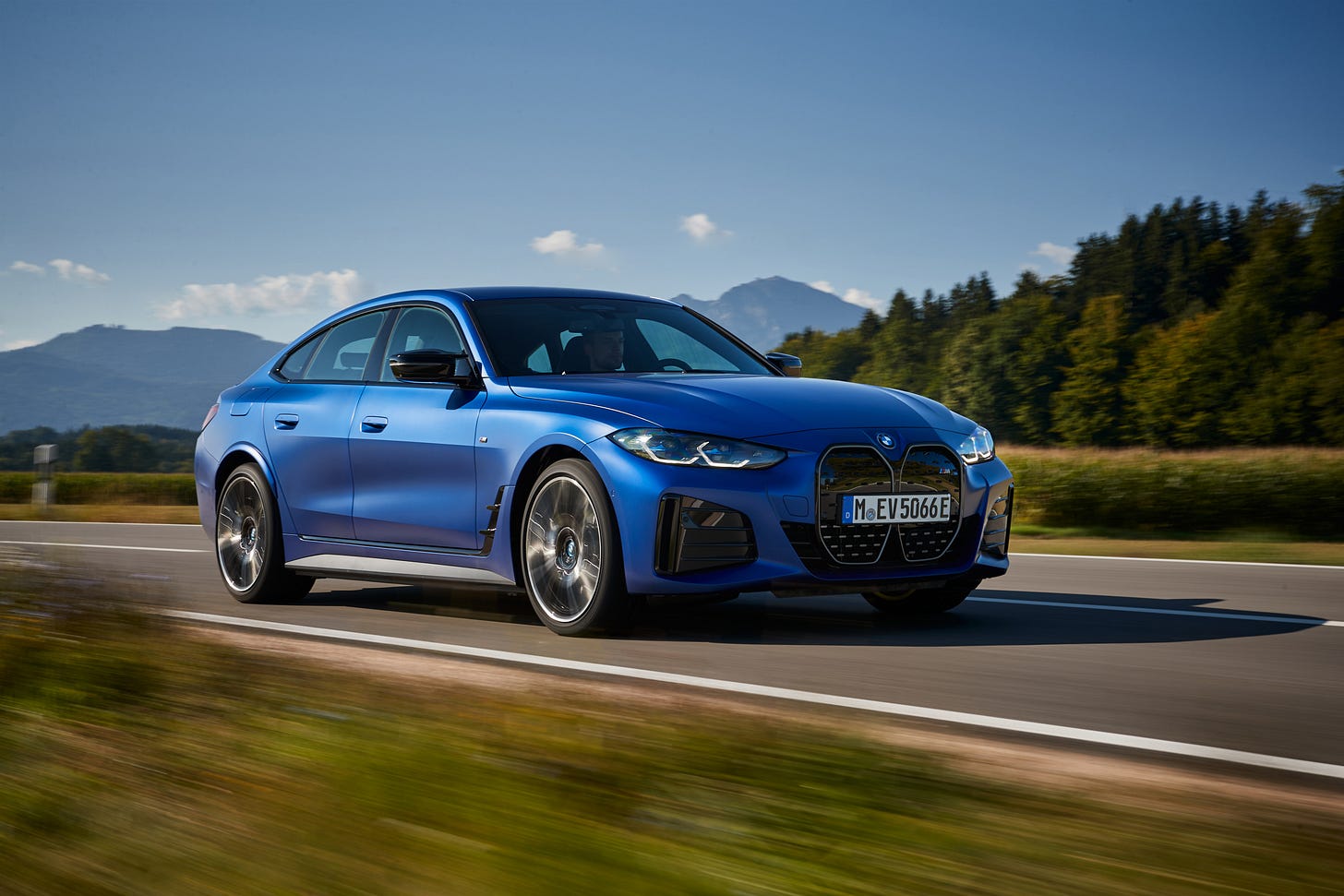 2022 BMW i4