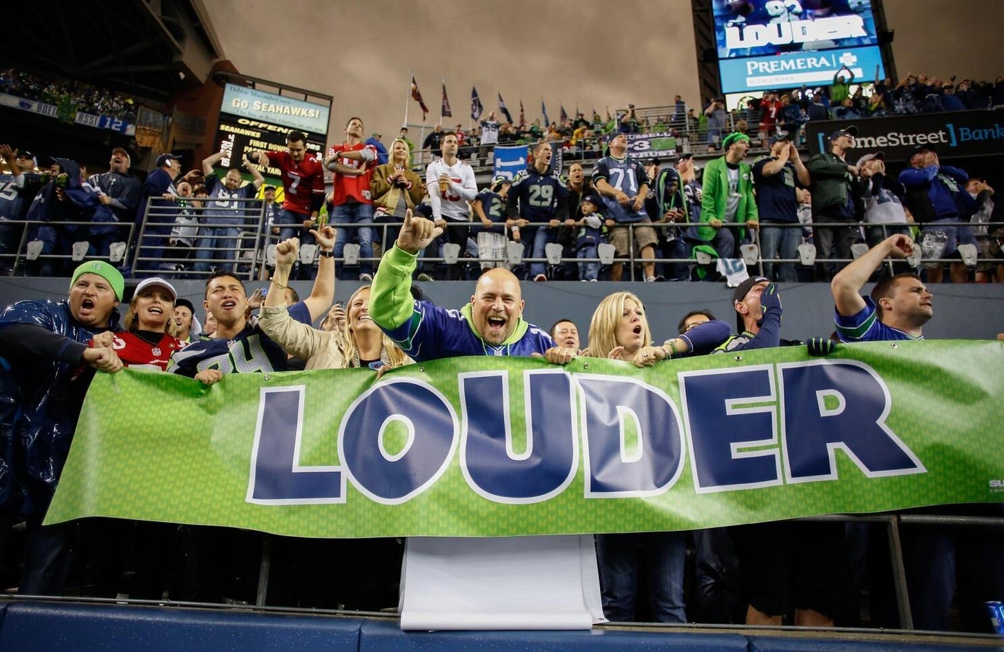 Seattle Seahawks fans break noise record twice in one night - Los Angeles  Times