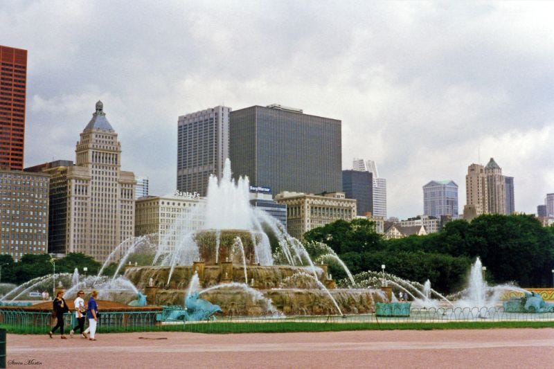 The impressive Loop and Lakeshore East skyscrapers forming Chicago's iconic skyline, viewed from Buckingham Fountain, July 1996. The impressive Loop and Lakeshore East skyscrapers forming Chicago's iconic skyline, viewed from Buckingham Fountain, July 1996.
