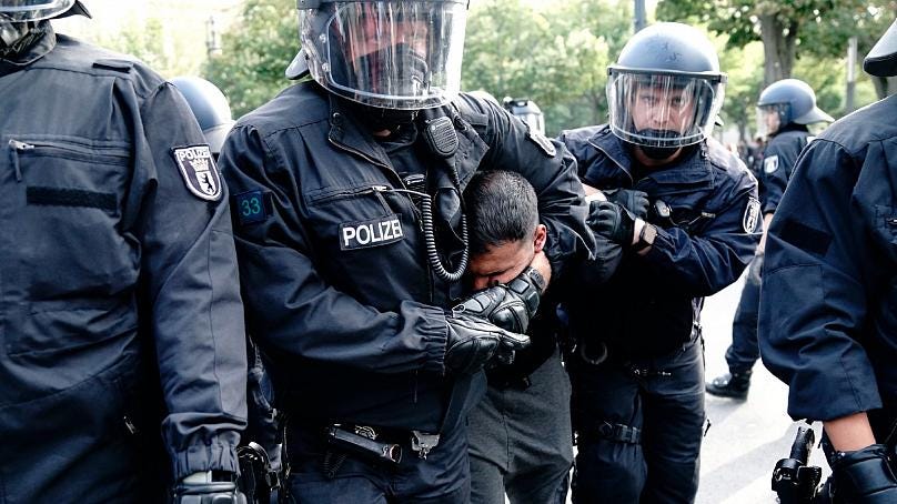 Germany slams attempt to storm Reichstag after COVID-19 protest – Gazeta  Tema