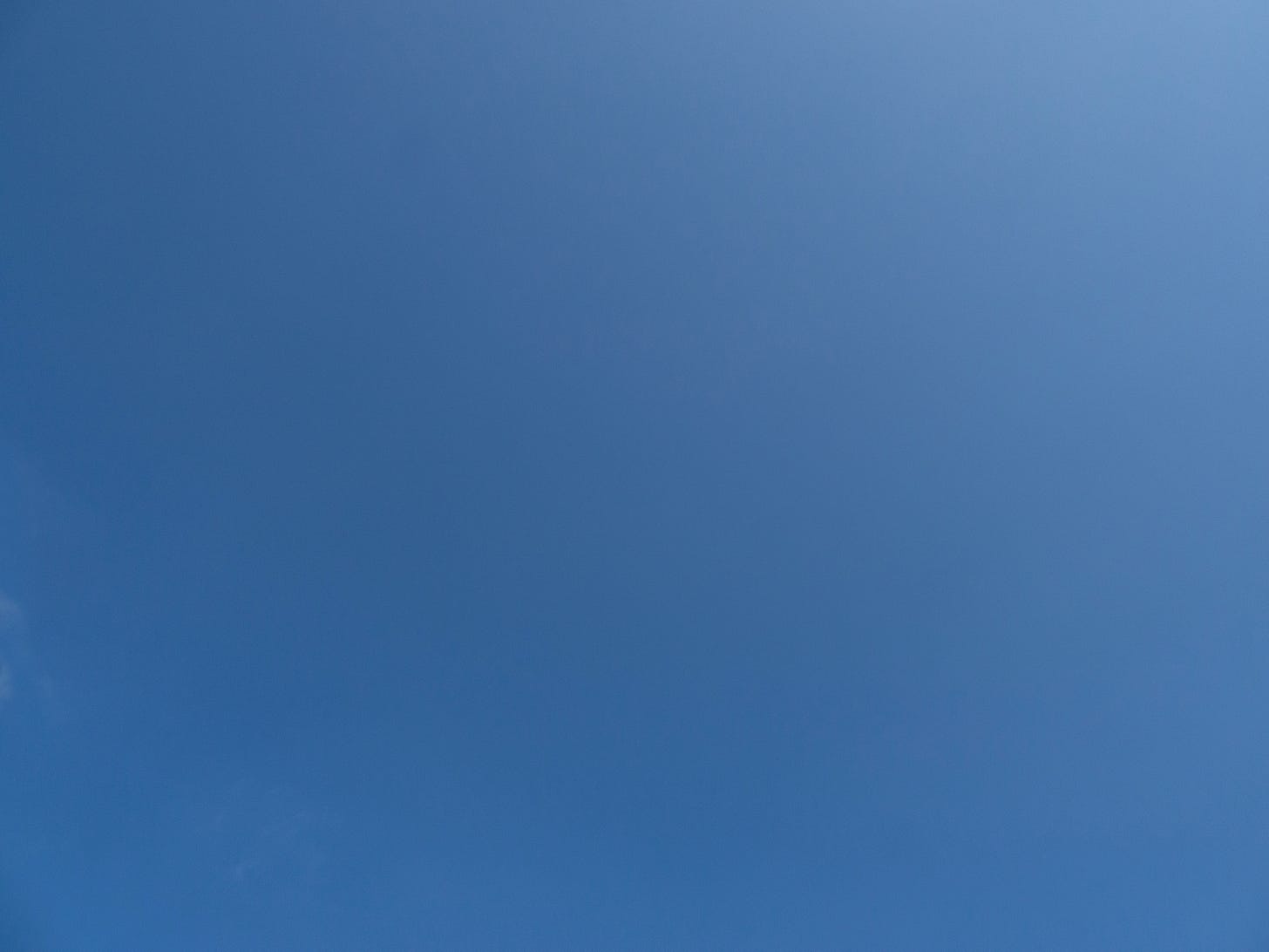 A blue sky with clouds

AI-generated content may be incorrect.