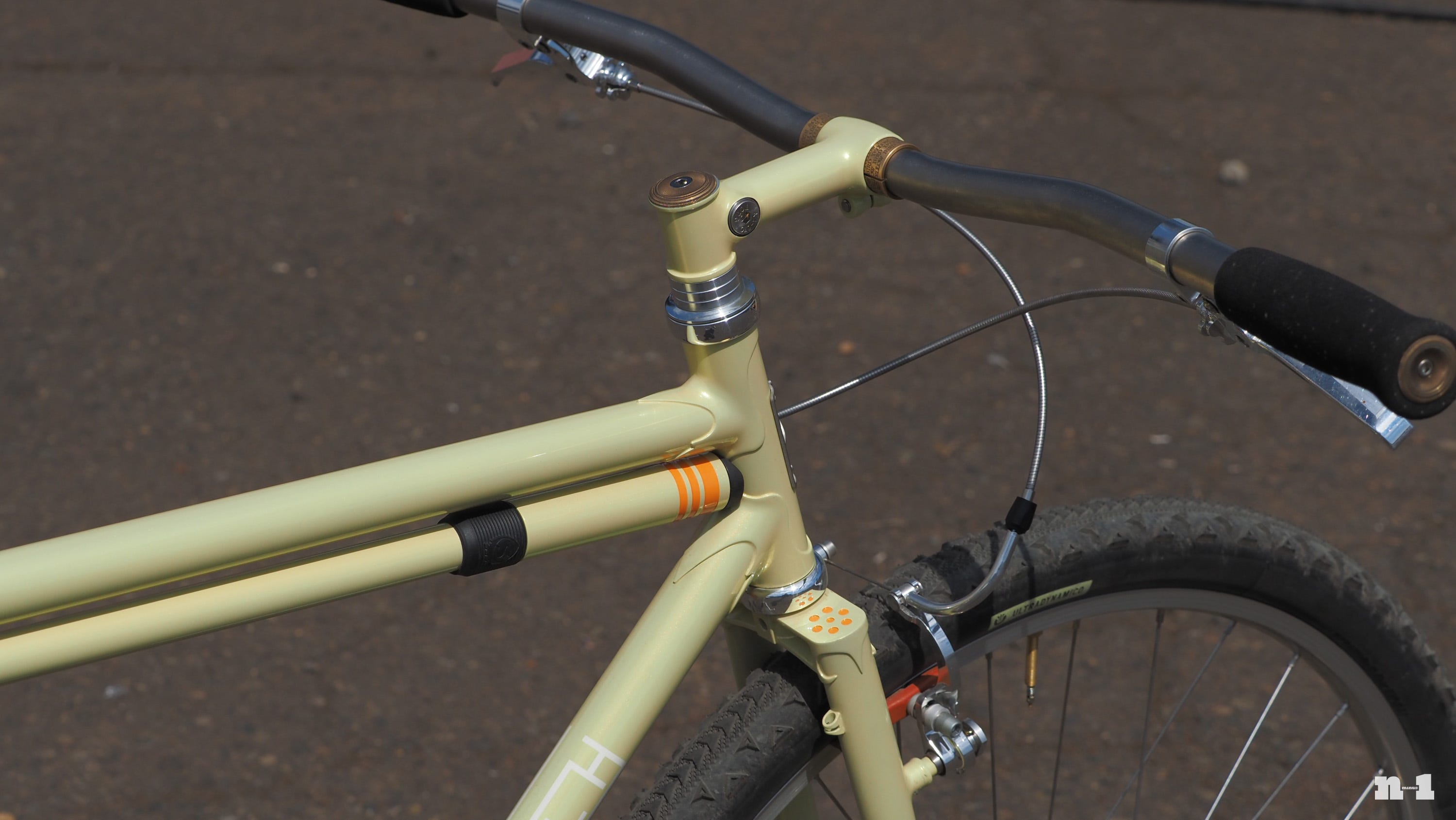 Royal H townie front end