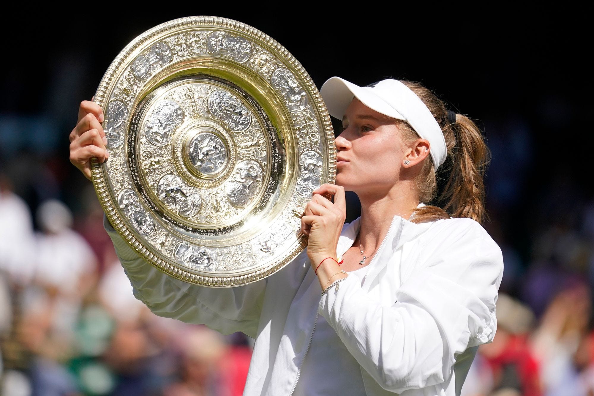 Wimbledon 2022: How Elena Rybakina defeated Ons Jabeur