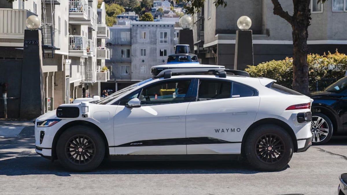 Waymo begins fully autonomous operations with sixth-generation Driver