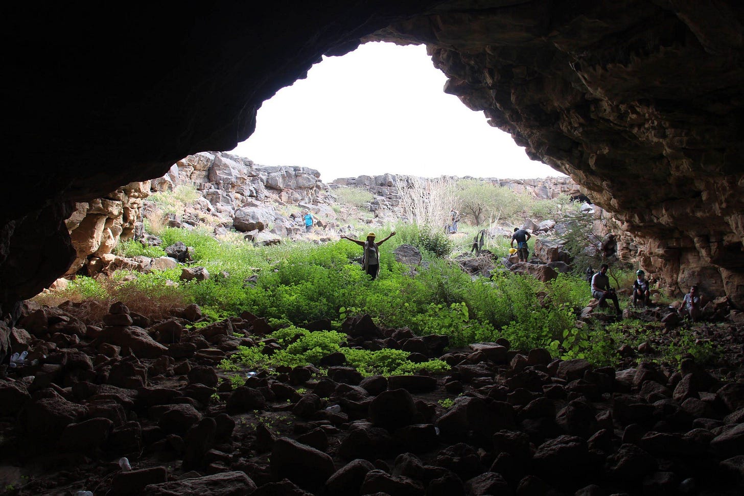 كهف "أم جرسان" بالمدينة المنورة الأطول عربياً - موسوعة كيوبيديا العالمية كهف "أم جرسان" بالمدينة المنورة الأطول عربياً - موسوعة كيوبيديا العالمية