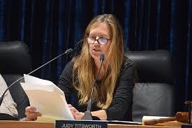 Holmes Beach Mayor Judy Titsworth Announces Retirement as Election Season Begins Across Anna Maria Island