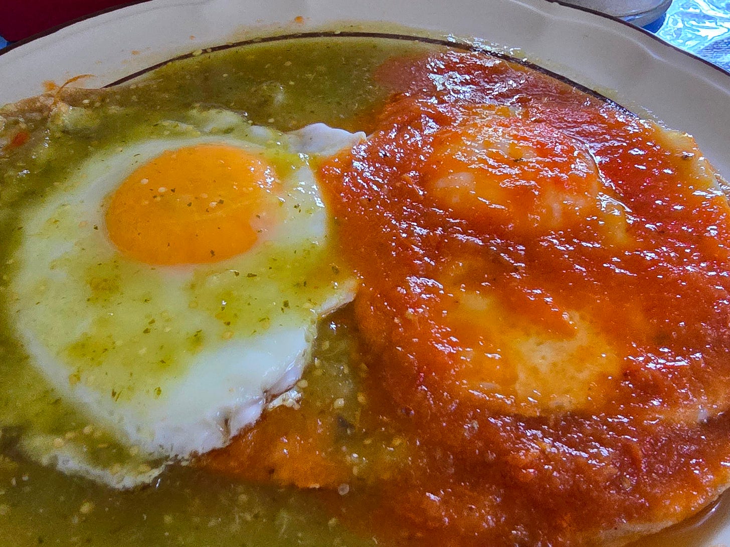 Huevos divorciados