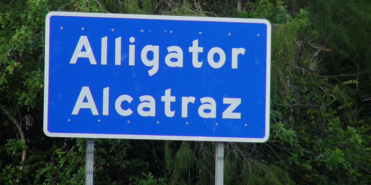 "Alligator Alcatraz" wins reprieve