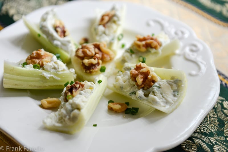 Barchette di sedano (Celery Boats)