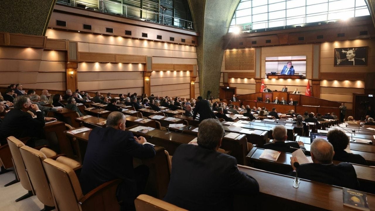 İBB Meclisi, Ekrem İmamoğlu’nun tutuklanmasının ardından ilk kez toplandı İBB Meclisi, Ekrem İmamoğlu’nun tutuklanmasının ardından ilk kez toplandı