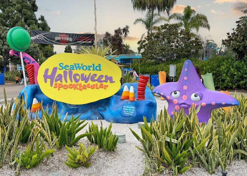 SeaWorld’s Spooktacular Returns with First-Ever Baby Shark Halloween Show
