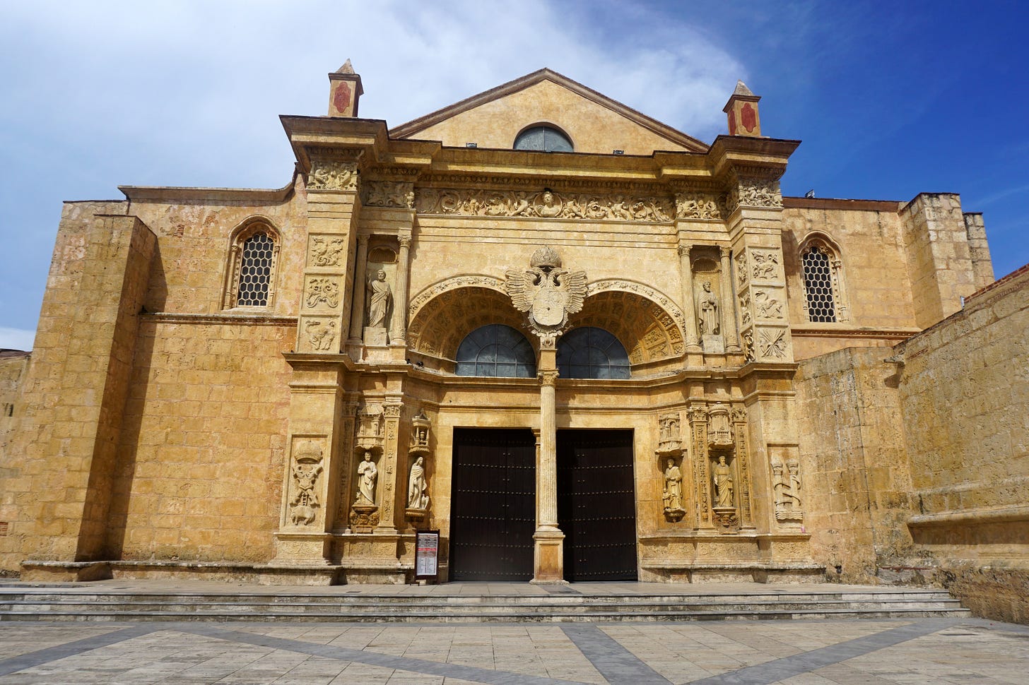 Cathedral of Santo Domingo - Wikipedia