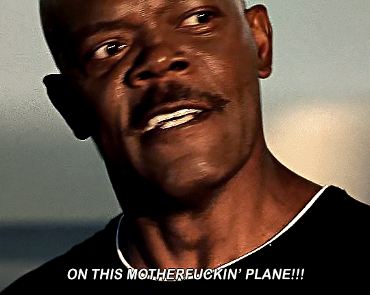 SNAKES ON A PLANE (2006) dir. David R. Ellis – @rhodeys on Tumblr