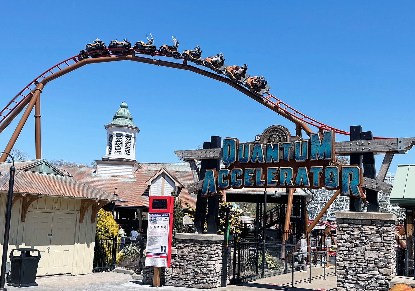 Quantum Accelerator coaster Six Flags New England
