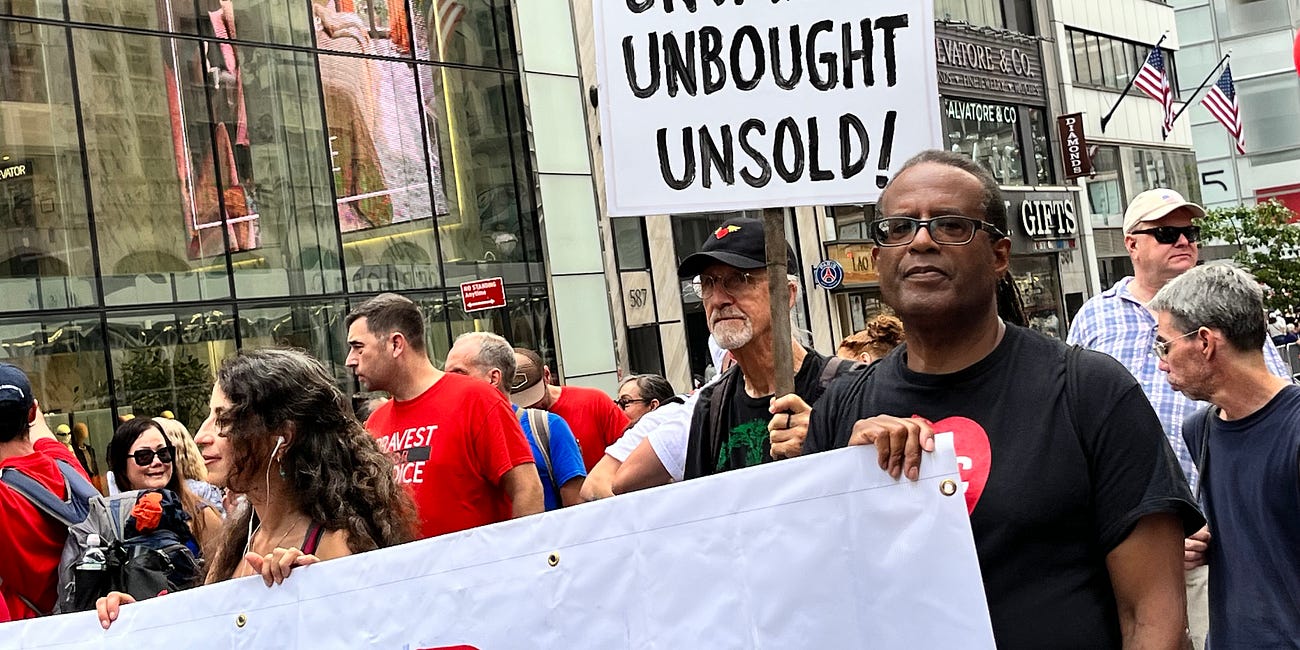 Over 250 Unvaccinated NYC Workers Send Letter to Trump, Vance and Kennedy