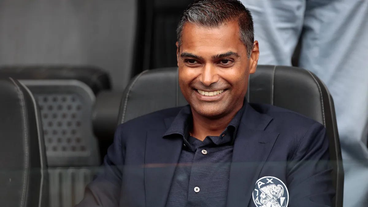 Panday verklaart hogere personeelskosten en legt uit waarom Ajax meer kon  investeren
