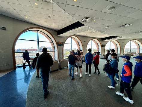 lounge, signs, press box, windows, phones, baseball stadium