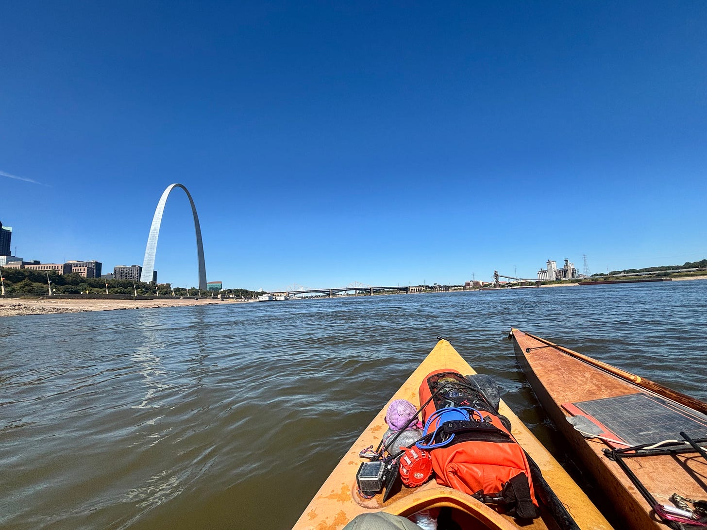 For the observant among you, yes we are facing upriver - it looked better in the rearview