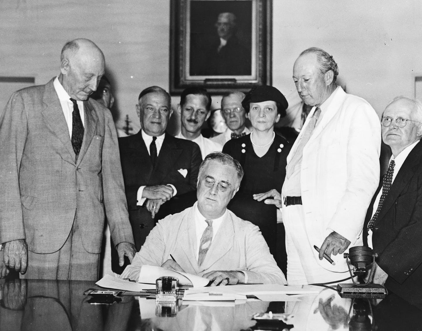 Roosevelt Signs Social Security Act - New Georgia Encyclopedia Roosevelt Signs Social Security Act - New Georgia Encyclopedia