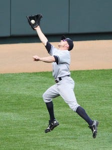 447px-Brett_Gardner_leaping_catch