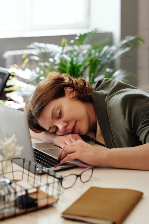 Free Woman Leaning on Her Table Stock Photo Free Woman Leaning on Her Table Stock Photo