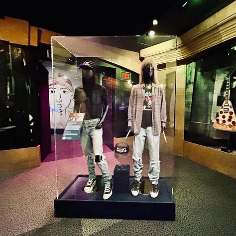 exhibits, displays, mannequins, lights, interactive