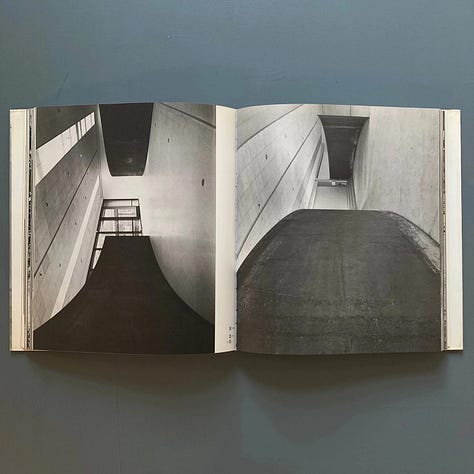 Richard Serra, Edited by Ernst-Gerhard Güse, with contributions by Yves-Alain Bois, Douglas Crimp, Richard Serra & Armin Zweite, Translation by Michael Robinson and John Shepley, Rizzoli, New York, NY, 1988 [Galerie m, Bochum / Verlag Gerd Hatje, Stuttgart, 1987] [Saint-Martin Bookshop, Bruxelles-Brussel. Art: © Richard Serra / ARS, New York]