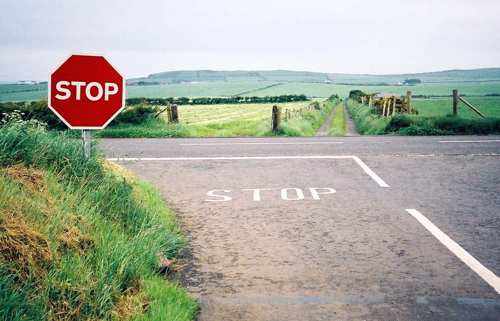 STOP