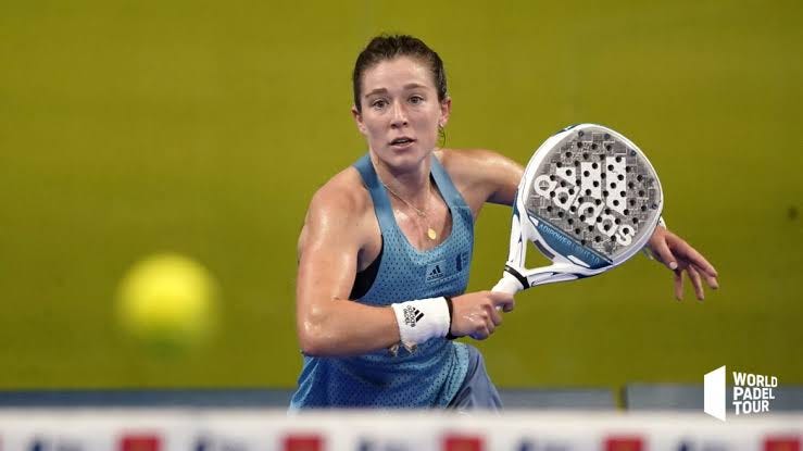 Marta Ortega: professional padel player and doctor Marta Ortega: professional padel player and doctor