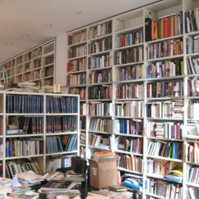 a newsletter for infovores.