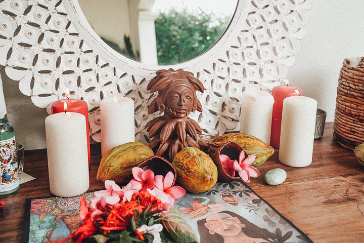 Statuettes à l'effigie de l'esprit du cacao sacré