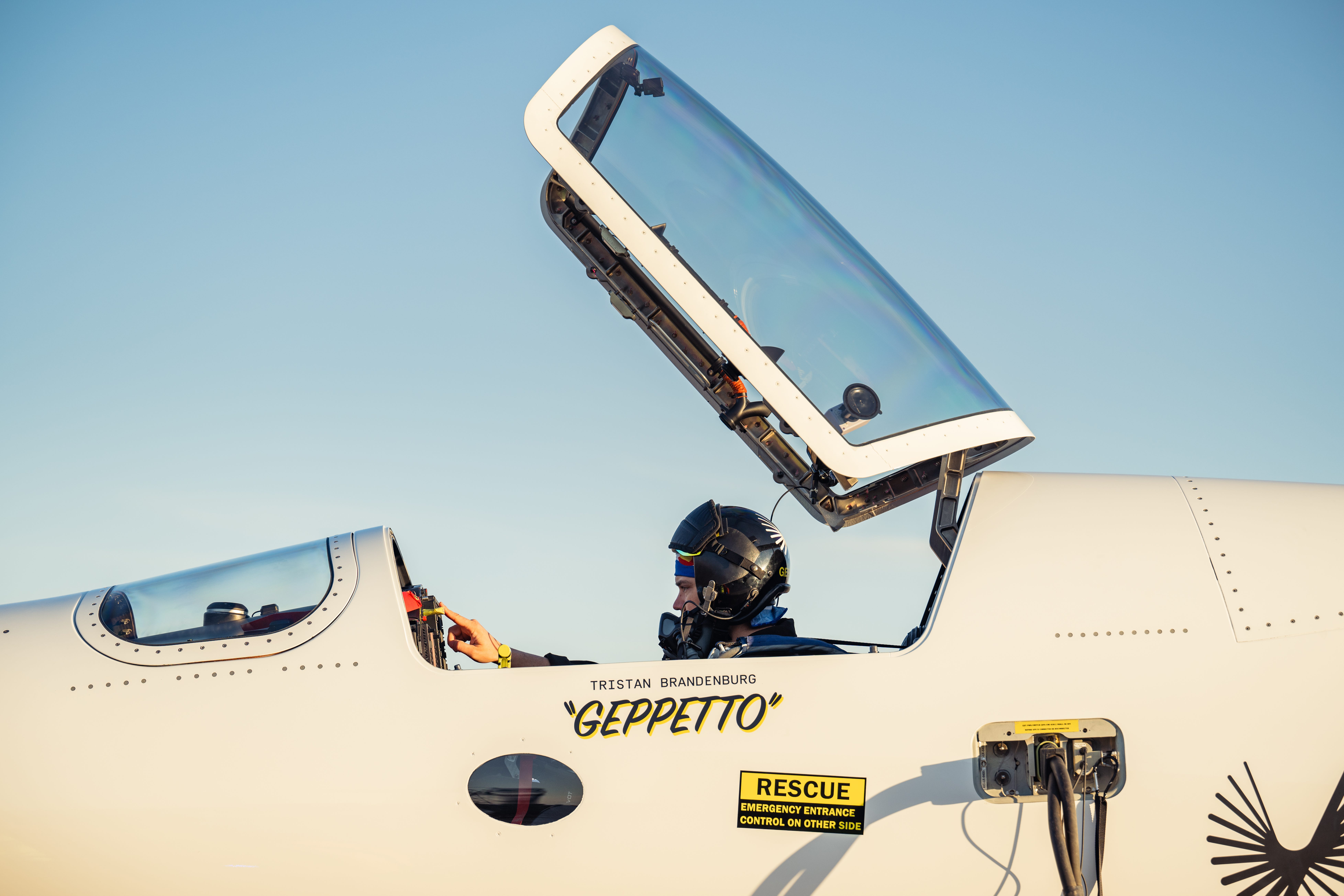 In-depth interview with supersonic XB-1 test pilot Tristan
