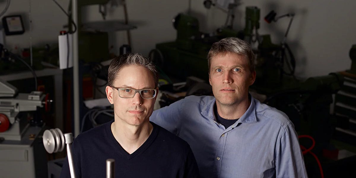 A Return to Fundamentals: Oscillon and the Monastic Art of Watchmaking