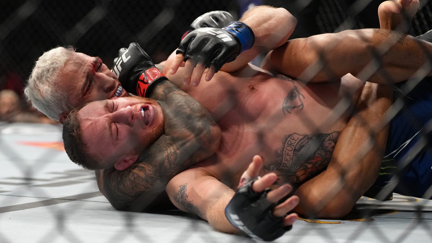 Oliveira Sizzles in Main Event While Co-Main Fizzles at UFC 274 - Black  Belt Magazine
