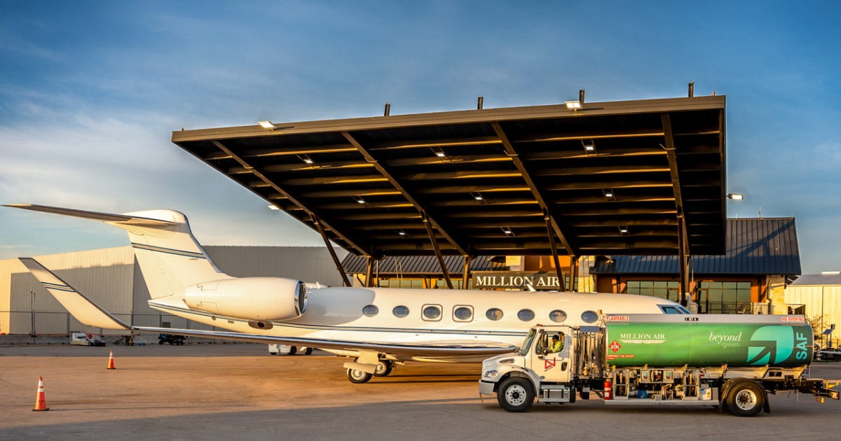 Million Air Austin with refueler Million Air Austin with refueler