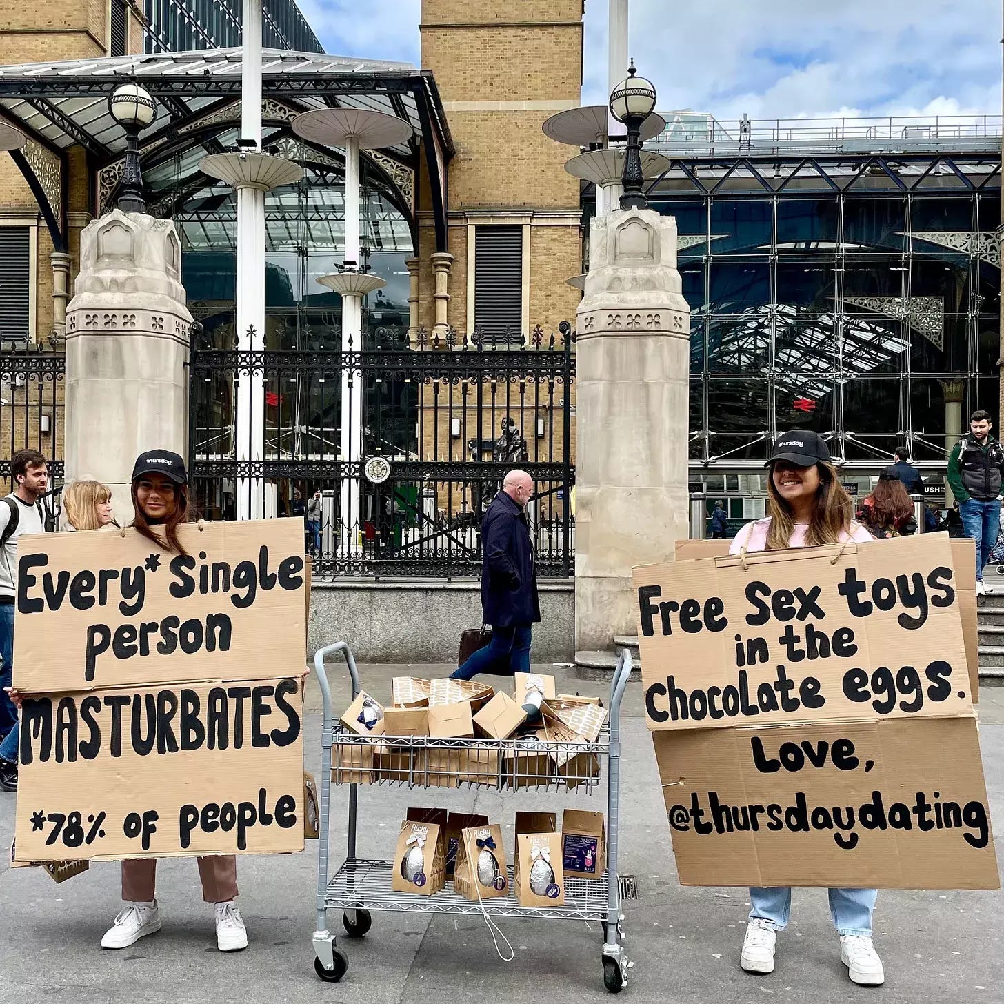 (Photo: Thursday/Twitter)