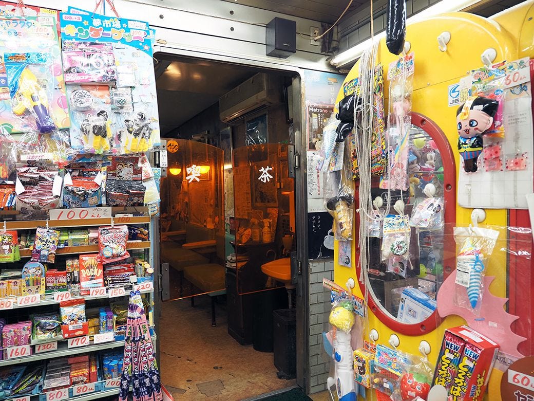 画像 | 廃れゆくシャッター街の「昭和喫茶」に世界中から人が訪れる。それでも「僕らの代で最後、なくならんうちに来てくださいね」と店主が言う深い訳 |  記憶に残る喫茶店を訪ねて | 東洋経済オンライン