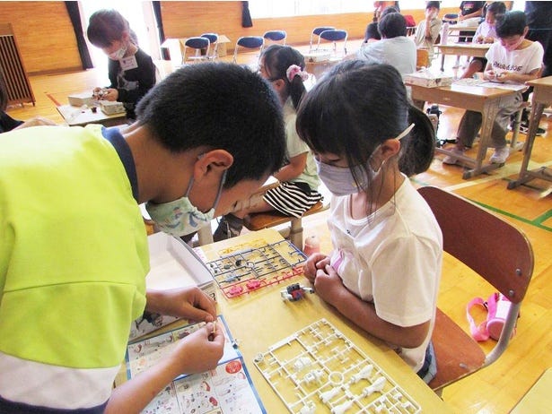 ガンダム」という共通言語で社会課題を解決?来るべき“現実の宇宙世紀“に向けて動き出した『ガンダムプロジェクト』の担当者を直撃<画像2 / 8>|はじめてのSDGs Walker ガンダム」という共通言語で社会課題を解決?来るべき“現実の宇宙世紀“に向けて動き出した『ガンダムプロジェクト』の担当者を直撃<画像2 / 8>|はじめてのSDGs Walker