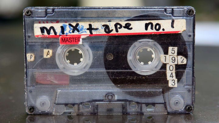 CASSETTE TAPES ARE COOL AGAIN - HERE'S HOW TO MAKE A KILLER MIXTAPE CASSETTE TAPES ARE COOL AGAIN - HERE'S HOW TO MAKE A KILLER MIXTAPE