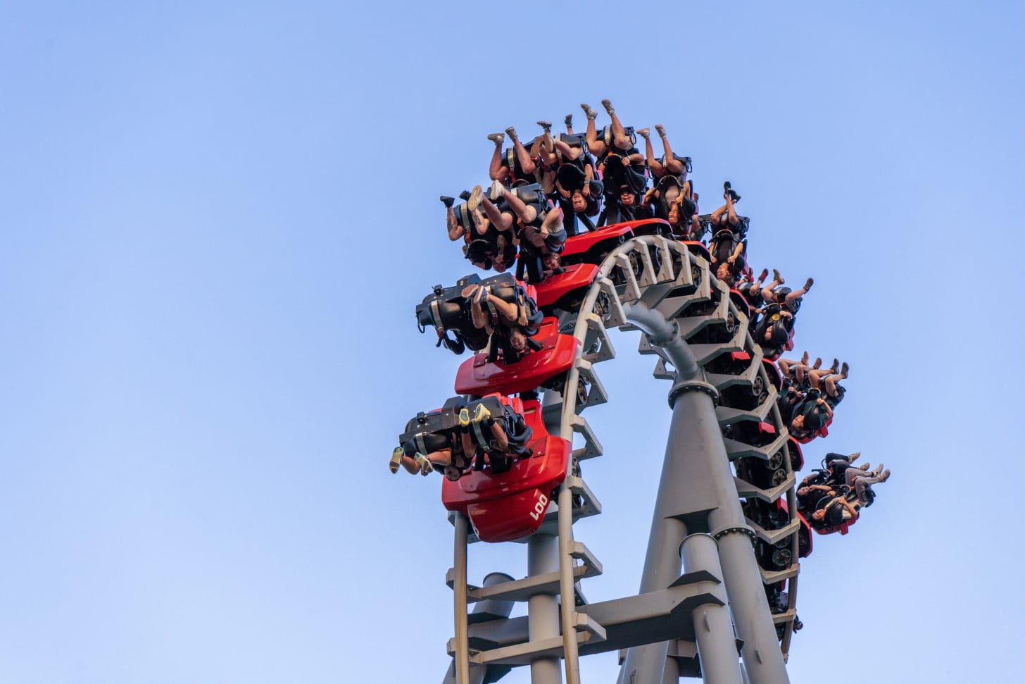 Flight Deck coaster Canadas Wonderrland changed to The Daredeviler