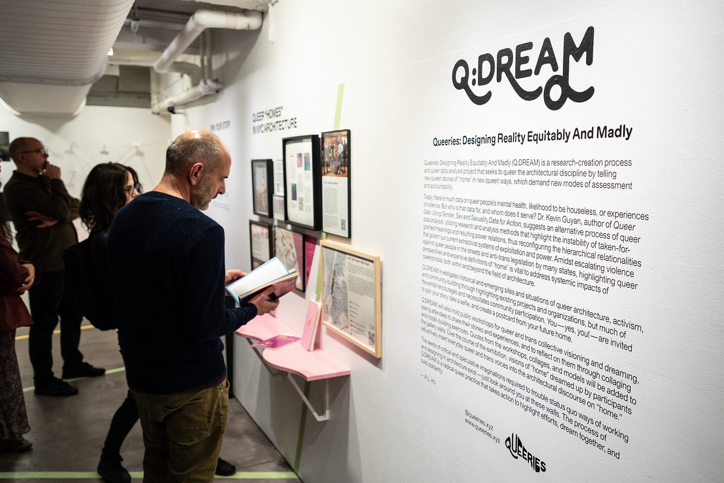 Q:DREAM wall text