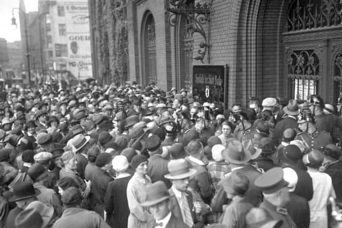 The 5 most chilling predictions for the US dollar collapse