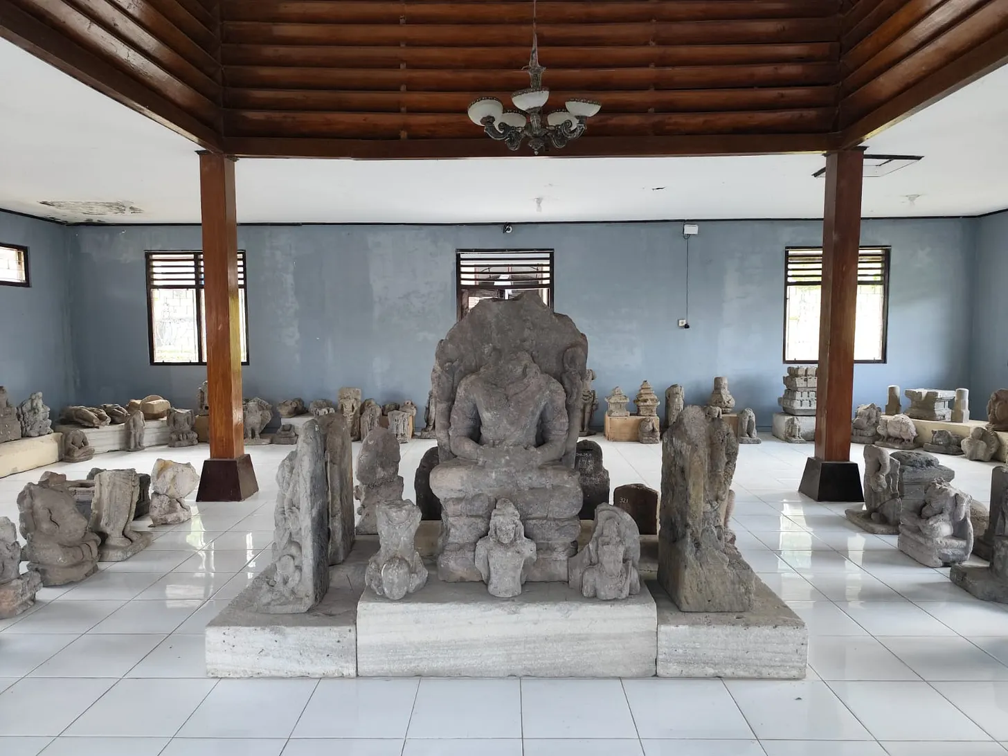Mangulihi di Museum Kailasa