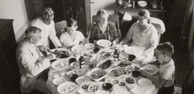De geschiedenis van de 'afhaalchinees' in Nederland | IsGeschiedenis