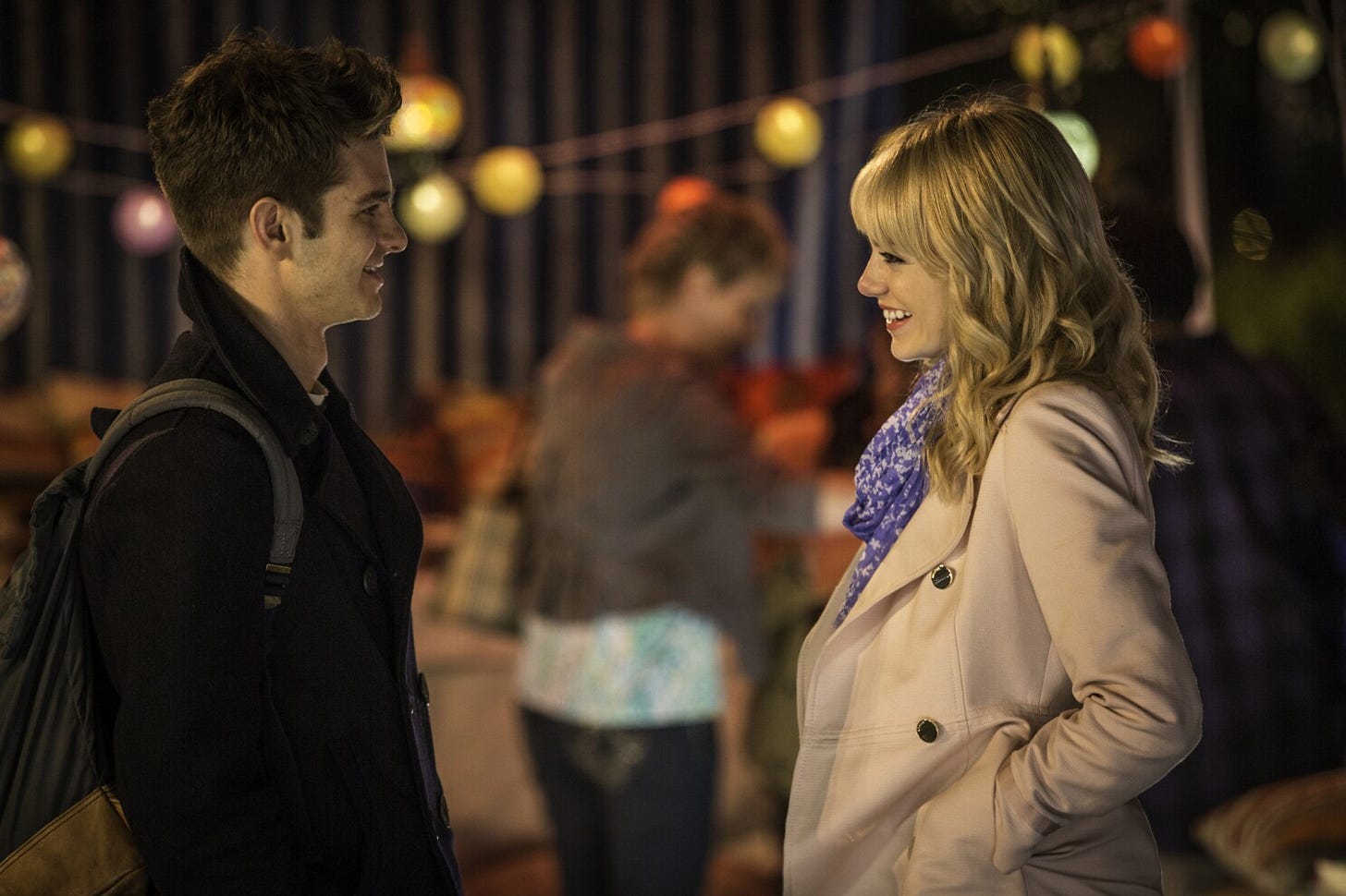 Real life couple Andrew Garfield and Emma Stone doing a great job selling on-screen chemistry!