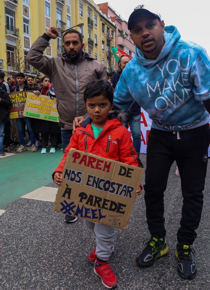 Photos of the participants in the Não nos encostem à parede protest against racism and xenophobia, 11 January 2025, Lisbon.