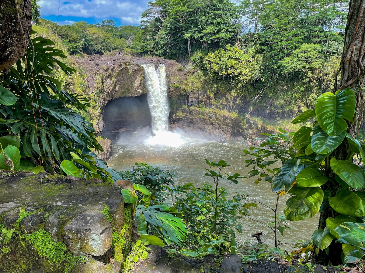 Rainbow Falls in Hawaii 