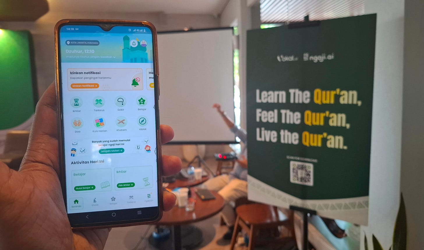 Ngaji.ai mobile app interface displaying Hijaiyah lessons, Qur’an surah list, prayer reminders, and AI-assisted recitation evaluation during Ramadan.